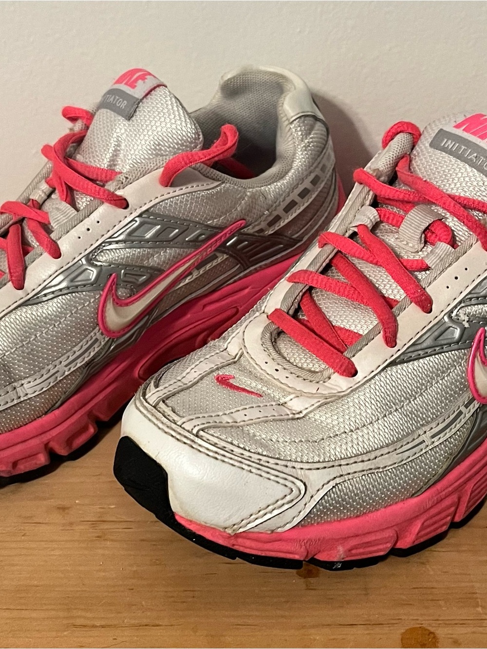 Nike Initiator Women Silver and Pink Athletic Running Shoes